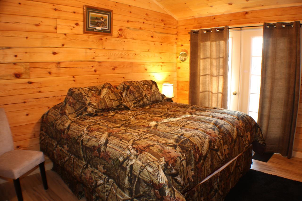 The Old Tioga Inn Bed And Breakfast Fairmount Springs Room photo